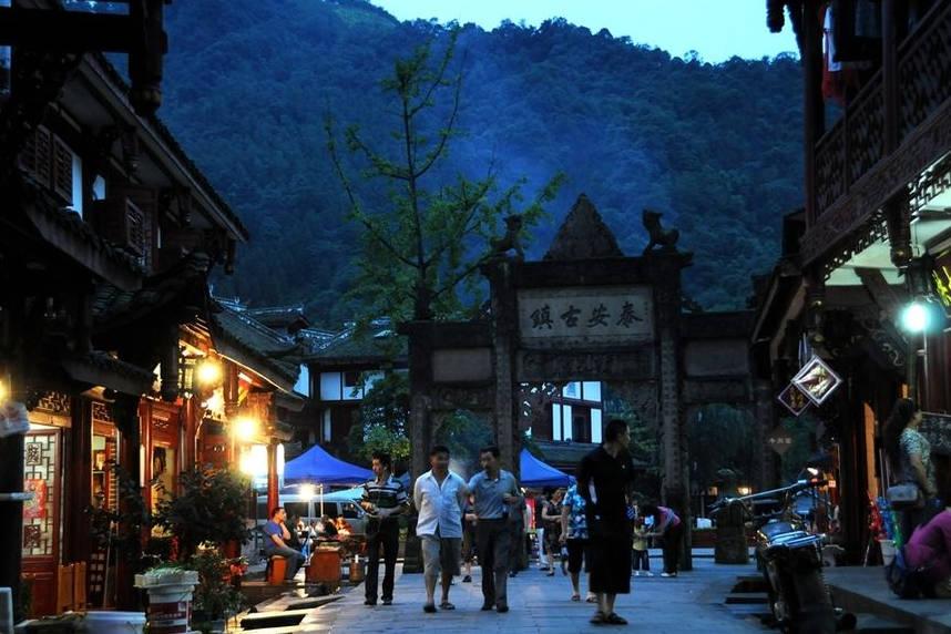 针刺配合三棱针放血治腱鞘囊肿
